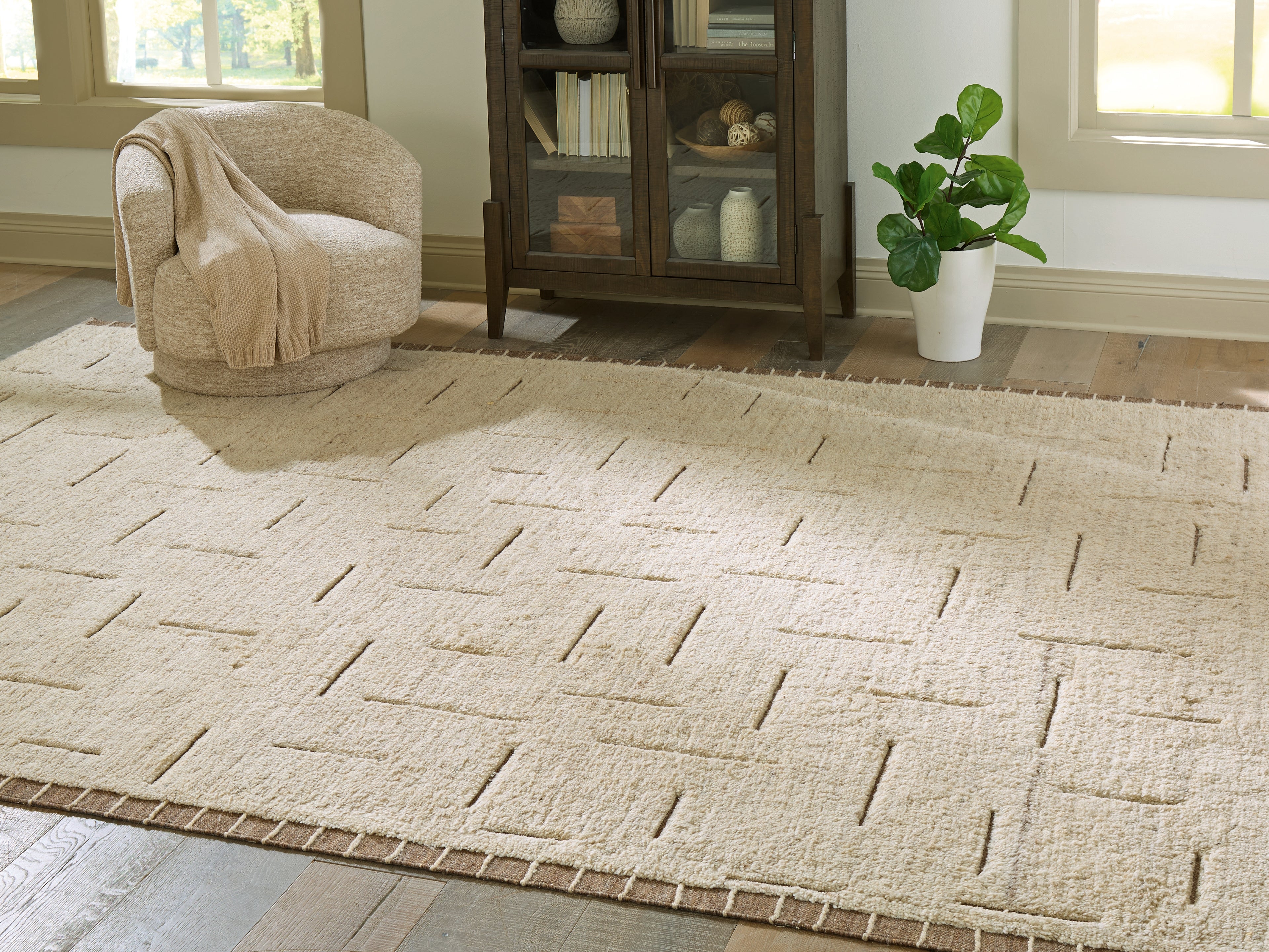 Family Deals Furniture - Ashley Furniture - Clayman Rug - Extra Large Rug - R408340