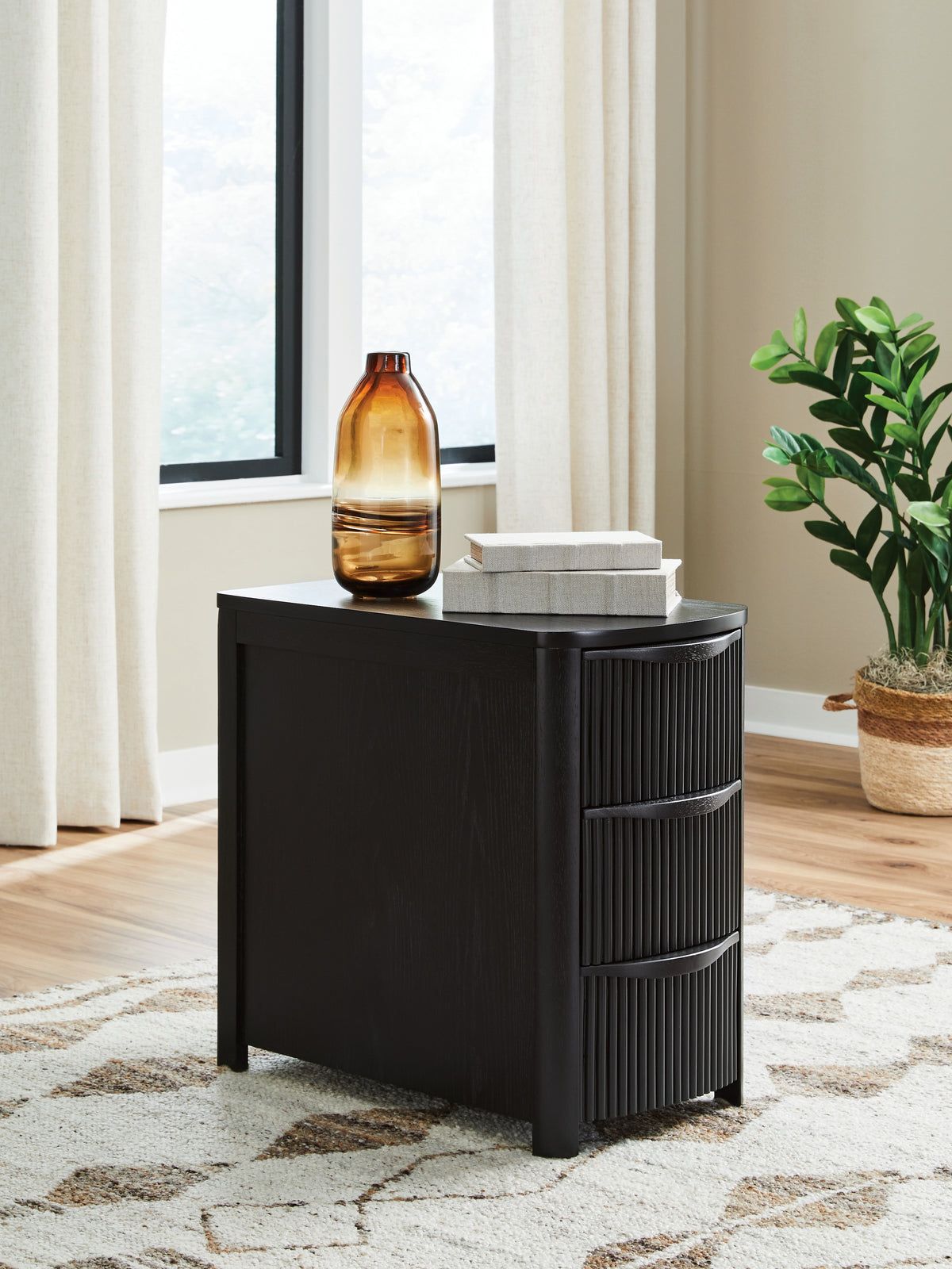 Family Deals Furniture - Ashley Furniture - Camdill Chairside End Table - Chair Side End Table / Black - T208-117