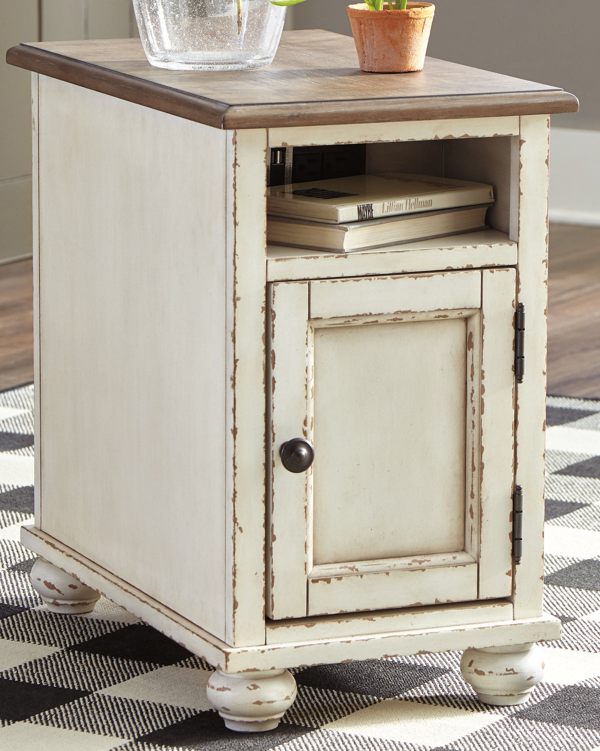 Family Deals Furniture - Ashley Furniture - Realyn Chairside End Table - Chair Side End Table / White/Brown - T523-7